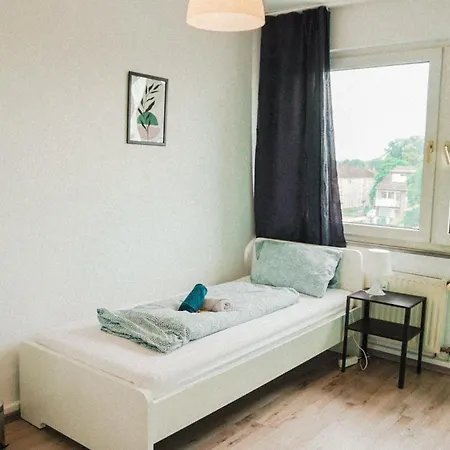 Bege Remote Base * ドゥイスブルグ