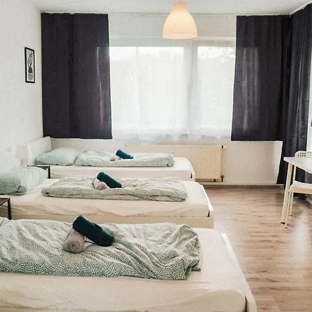 Bege Remote Base Apartment