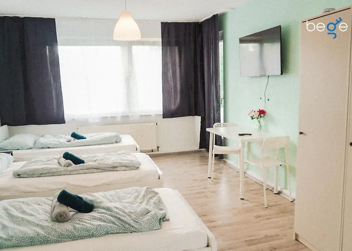 Bege Remote Base Lejlighed *